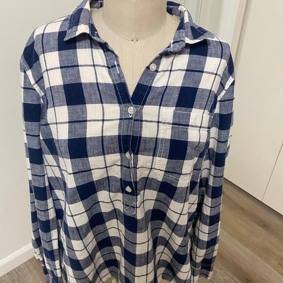 J.Crew Women's Plaid Blue Women Long Sleeve V-Neck Blouse Large - Picture 4 of 6